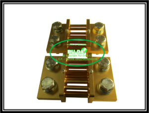 Shunt 3300A 100mV Nebenwiderstand 3300A 100mV Nebenwiderstande 3300A 100mV Dérivateur 3300A 100mV Derivatore di corrente 3300A 100mV Derivador (shunt) de corriente continua 3300 A 100 mV Derivador amperímetro 3300A 100mV Shunt3300A 100mV Current Shunt Resistors 3300A 100mV Résistance de shunt 3300A 100mV RU-DA SHUNT ITALIA DIN 43703